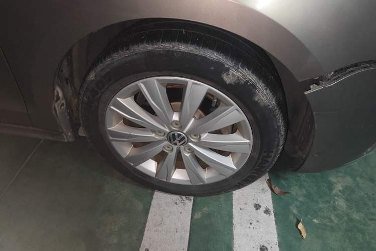 Used Volkswagen Sagitar 2014 1.6L Automatic Comfort Model
