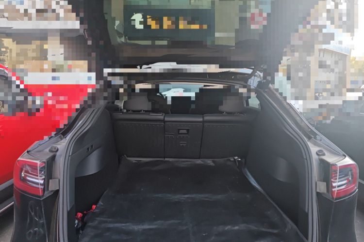 Used Tesla Model Y 2023 Long-Range All-Wheel-Drive Version