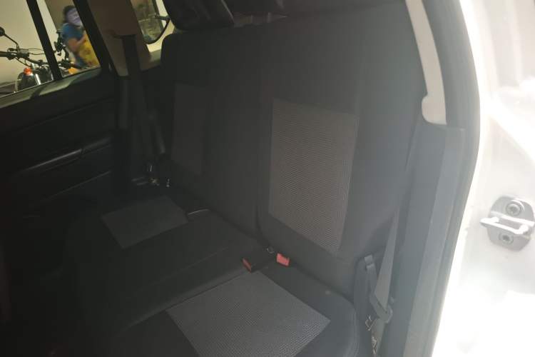 Used Jeep Compass 2013 2.4L four-wheel-drive sport version
