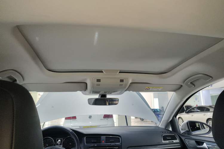 Used Volkswagen Golf 2018 230TSI Automatic Luxury Version