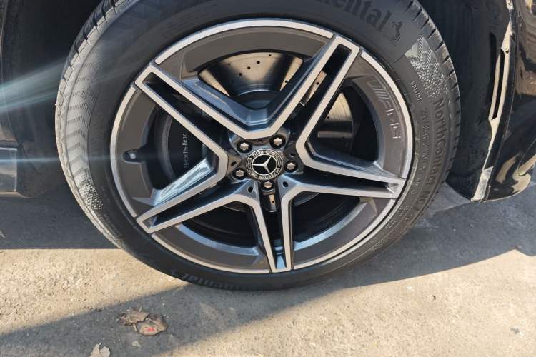 Used Mercedes-Benz GLS 2024 GLS 450 4MATIC Stylish Model Right Front Wheel Hub