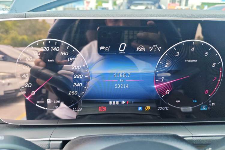 Used Mercedes-Benz GLE 2024 GLE 450 4MATIC AMG Line Instrument Cluster