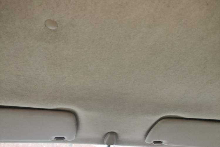 Used Dongfeng Ruichi 2013 3.2T Xingye Edition Diesel Two-Wheel Drive Standard Type CYQD80-E4