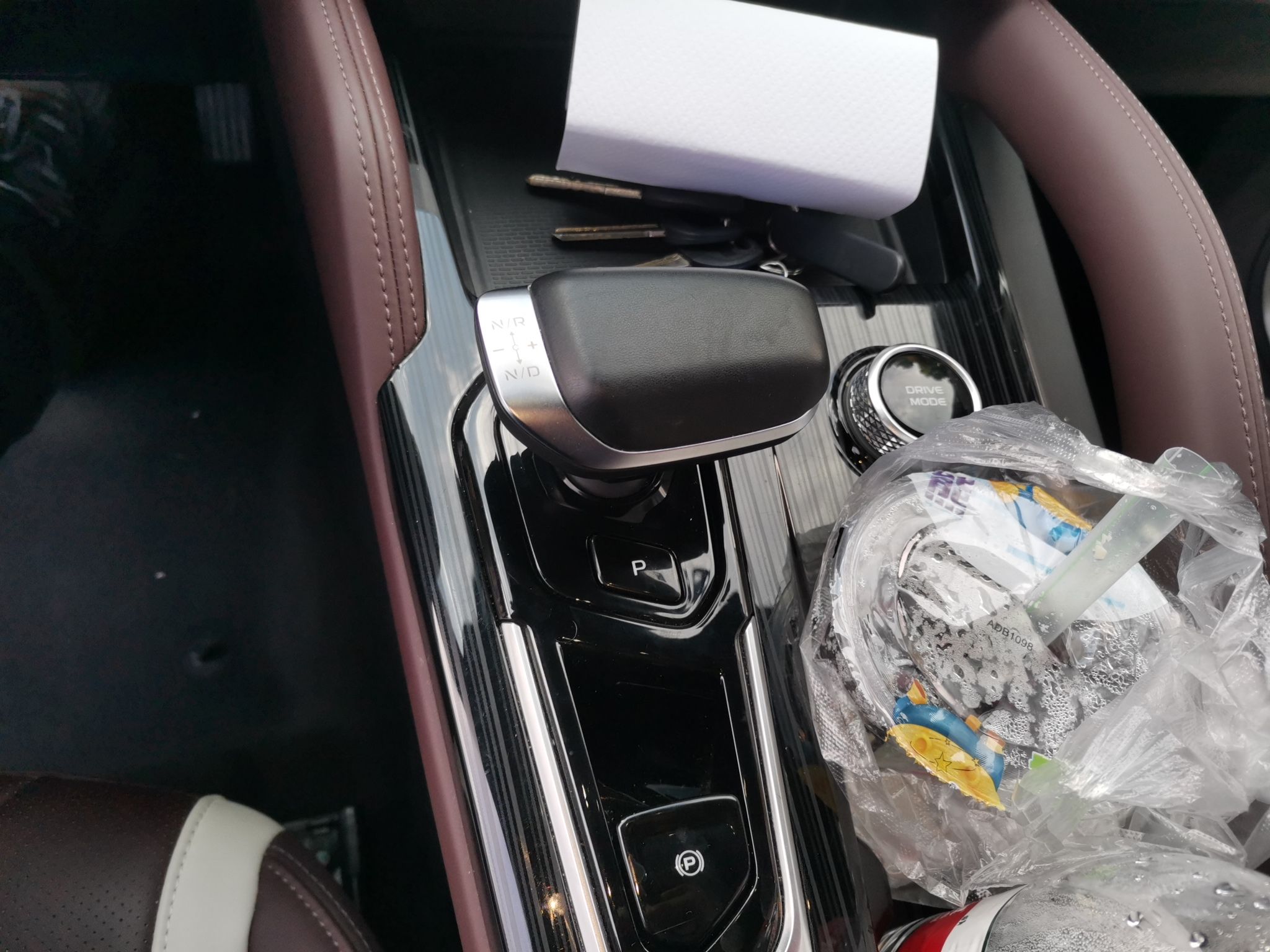 Geely Auto Monjaro L 2021 2.0TD DCT EVO Two-Wheel Drive Prestige Version — снимка 14