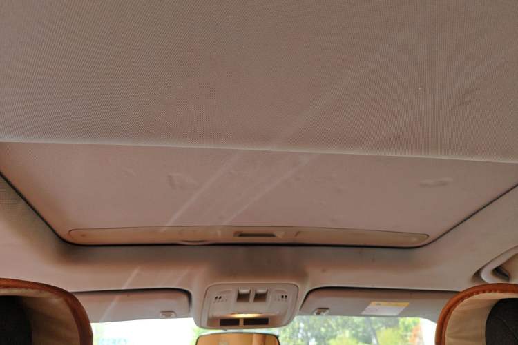 Used Chevrolet Cruze 2017 1.5L Automatic Pioneer Sunroof Edition Headliner