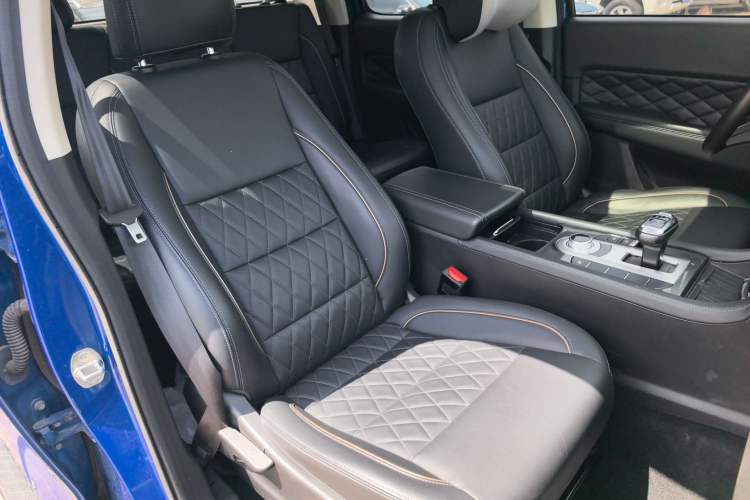 Used Great Wall Poer 2019 2.0T Automatic Gasoline Two-Wheel Drive Comfort Edition GW4C20B Right Front Seat