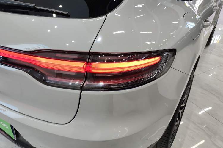 Used Porsche Macan 2021 Macan 2.0T
