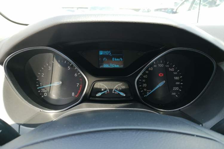 Used Ford Focus 2018 Sedan Classic 1.6L Automatic Trendy SmartDrive Edition