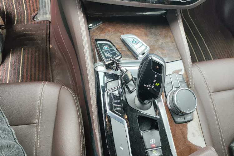 Used BMW 5 Series 2020 525Li Luxury Package