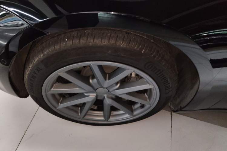 Used Tesla Model 3 2020 Revised Version Standard Range Rear-Wheel Drive – Upgraded Edition Left Front Wheel Hub