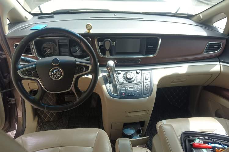 Used Buick GL8 2014 2.4L LT Luxury Business Executive Edition
