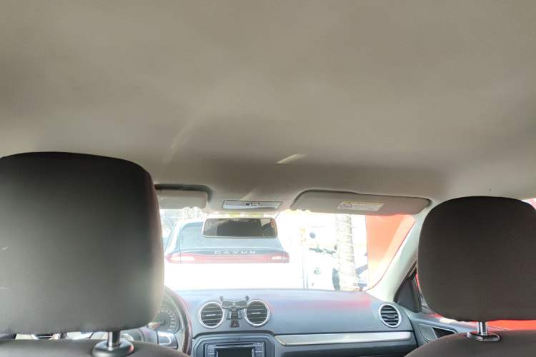 Used Volkswagen Jetta 2015 Zhuihui Edition 1.4L Manual Fashion Model
