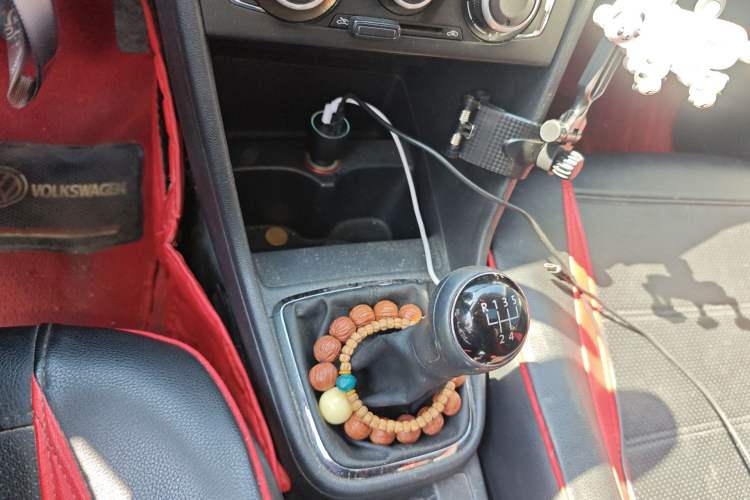 Used Volkswagen Jetta 2015 Zhuihui Edition 1.6L Manual Comfort Model Gear Lever