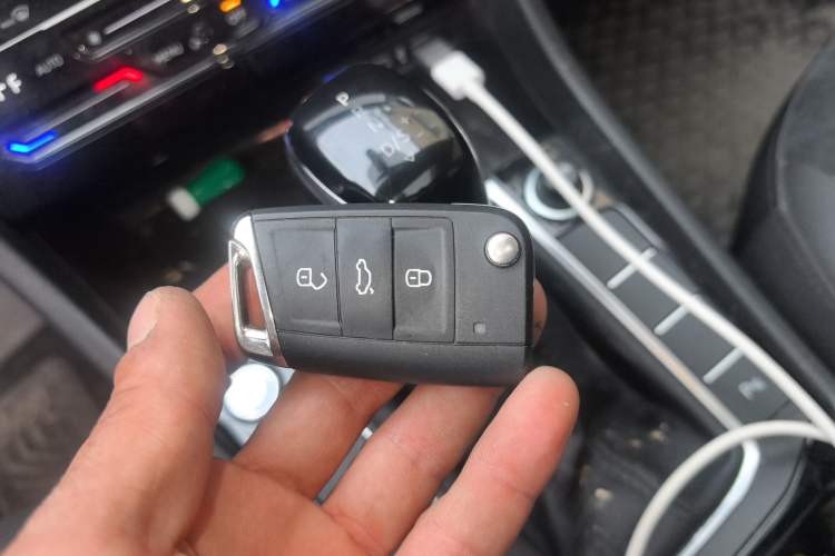 Used Volkswagen Sagitar 2021 280TSI DSG Excellence Edition Vehicle Key