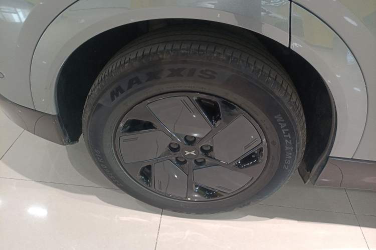 Used XPeng G6 2025 625 Long-Range Max Flagship Edition Right Rear Wheel Hub