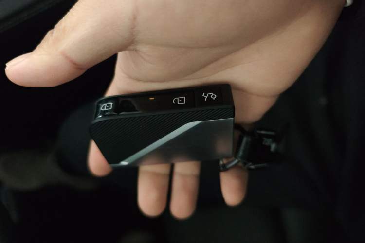 Used Lynk & Co 03 2023 2.0TD DCT H-Power Halo Vehicle Key