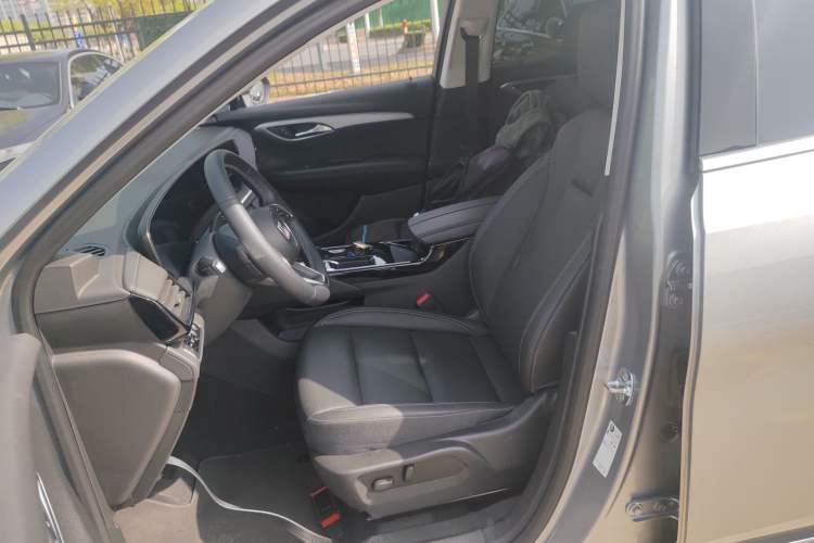 Used Buick Envision 2025 25T Entry-Grade Platinum Edition
