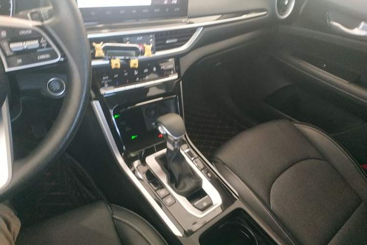 Used Kia K3 2019 1.5L CVT Smart Connectivity Version