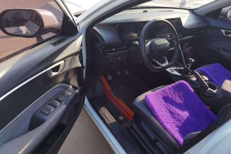 Used Baojun RC-6 2019 1.5T Manual Elite Version with 24-Hour Online Service
