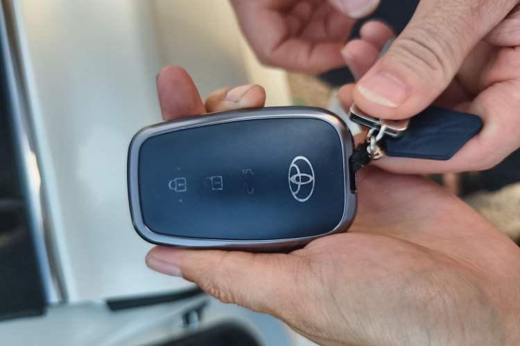 Used Toyota Camry 2019 Revised Version 2.0G Luxury Edition