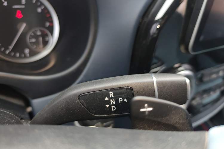 Used Mercedes-Benz Vito 2020 2.0T Elite Version 7 Seats
