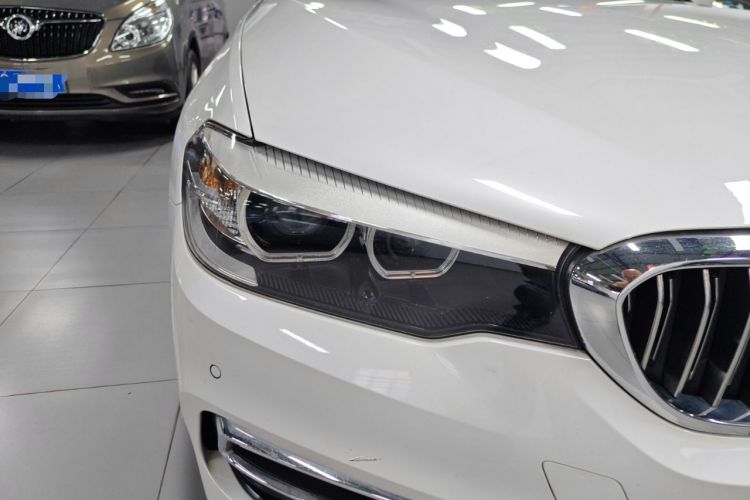 Used BMW 5 Series 2018 530Li xDrive Luxury Package Right Front Headlight