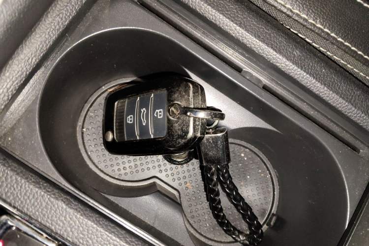 Used MG 6 2017 20T Automatic Luxury Smart Connect Version China V Standard