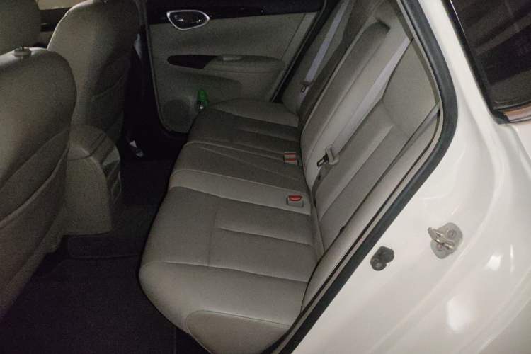 Used Nissan Sylphy 2018 1.6XV CVT Deluxe Edition Left Rear Seat