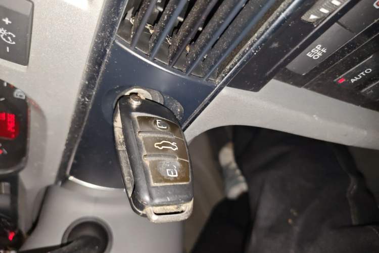 Used Audi A6L 2010 2.4L Comfort Edition
