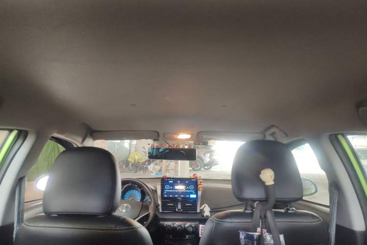 Used Toyota YARiS L Zhi Xuan 2015 1.5E Automatic Charm Edition Headliner