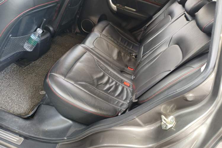 Used Haval H6 2014 Sport Edition 2.0T Diesel Manual Two-Wheel-Drive Elite Model