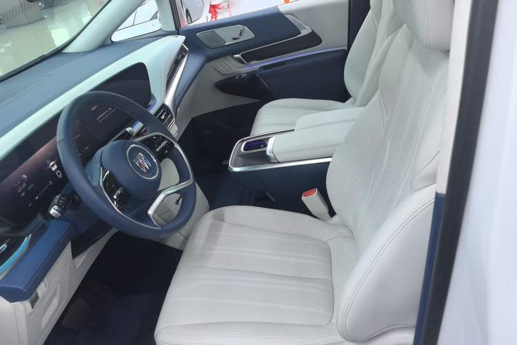 Used Buick Century 2023 2.0T Six-Seater Yinshi Edition