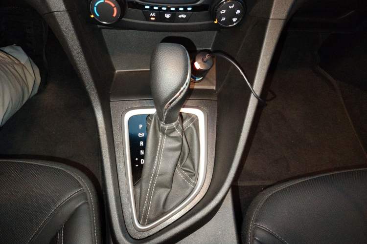 Used Buick GT 2021 Revised Version Flagship 1.5L Automatic Elite Edition Gear Lever