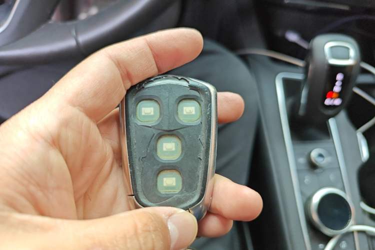 Used Cadillac XT4 2018 28T Two-Wheel-Drive Luxury Model