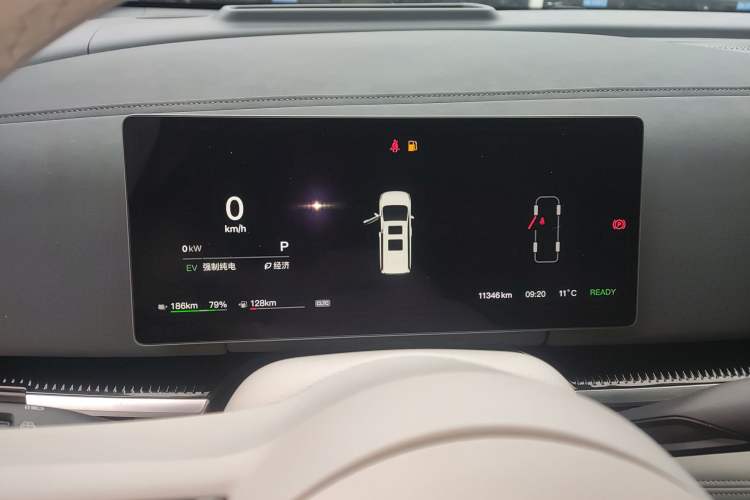 Used VOYAH Dream 2025 PHEV Four-Wheel-Drive Flagship Kunpeng Edition