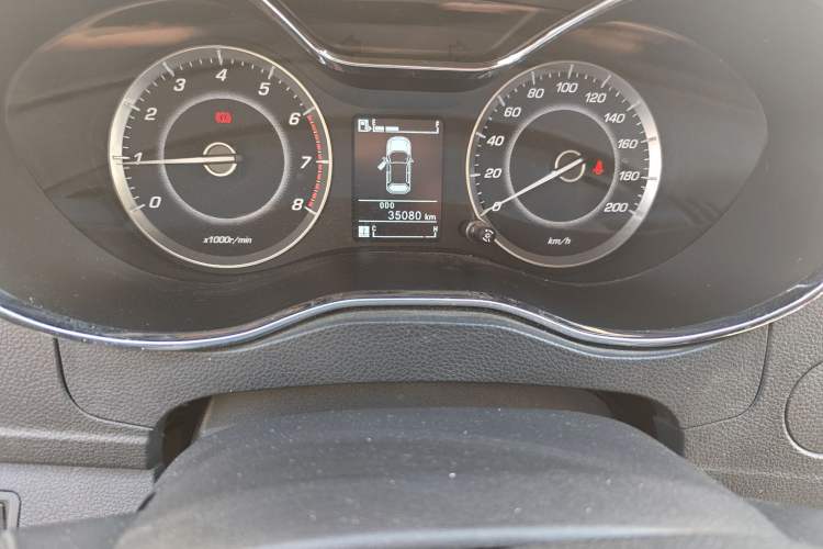 Used Baojun 560 2015 1.8L Manual Elite Edition
