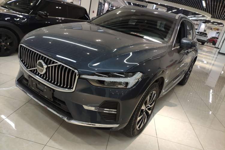 Used Volvo XC60 2024 B5 4x4 Smart Luxury Edition