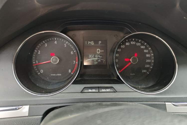 Used Volkswagen Bora 2013 1.6L Automatic Fashion Model