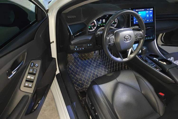 Used Toyota Avalon 2023 Dual-Engine 2.5L Luxury Edition
