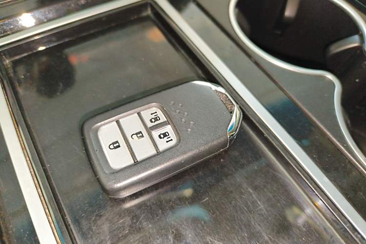 Used Honda Elysion 2019 2.0L Hybrid Comfort Edition
