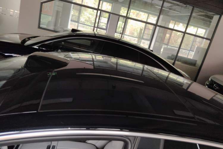 Used Hima Luxeed S7 2025 855 km Max