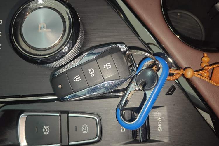 Used SOL X8 PLUS 2023 1.5 TGDI DCT Smart Edition 7-Seater
