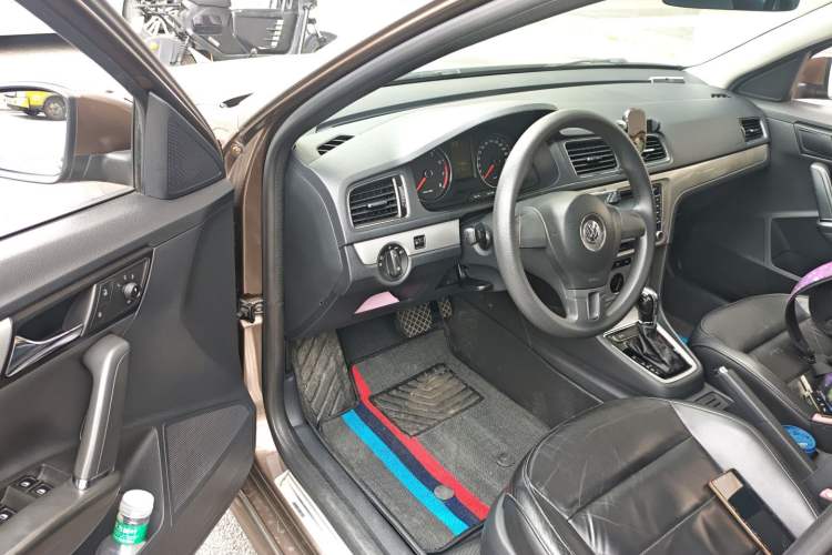 Used Volkswagen Gran Lavida 2013 1.4 TSI Automatic Comfort Model
