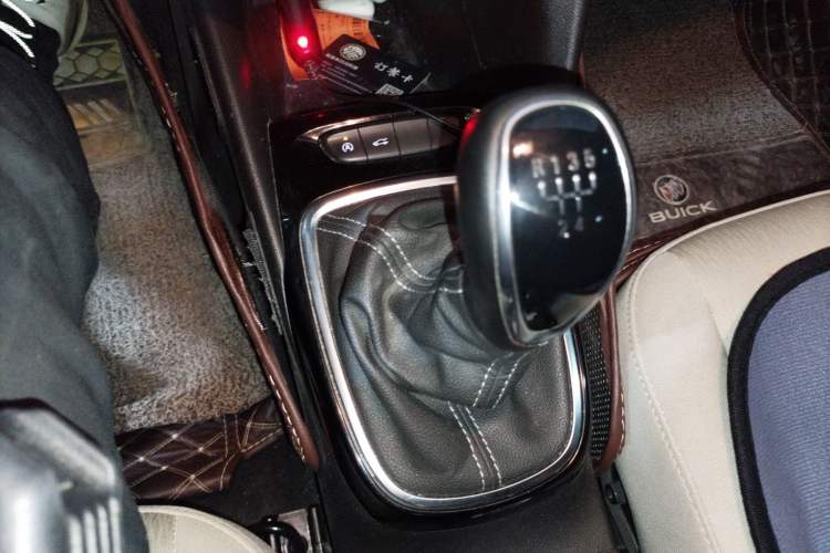 Used Buick Excelle 2020 15N Manual Elite Version Gear Lever