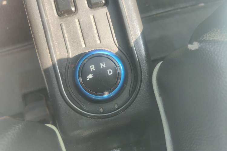 Used Wuling Hongguang MINIEV 2022 Enjoy Edition Lithium Iron Phosphate Gear Lever