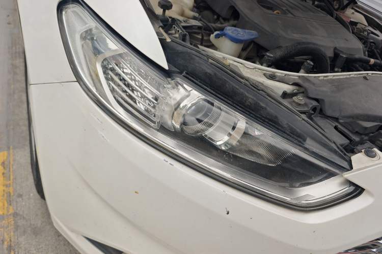 Used Ford Mondeo 2013 1.5L GTDi180 Fashion Edition Right Front Headlight