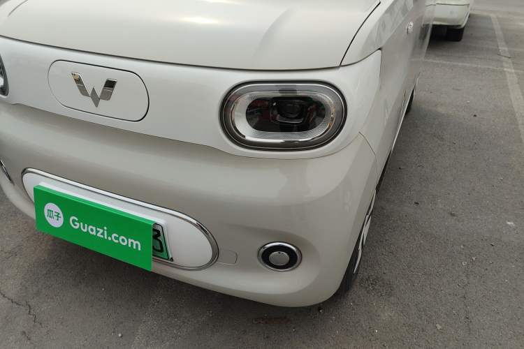 Used Wuling Hongguang MINIEV 2024 3rd Generation 215km Advanced Version
