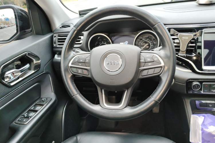 Used Jeep Grand Commander 2018 2.0T Four-Wheel Drive Enjoyment Version China V