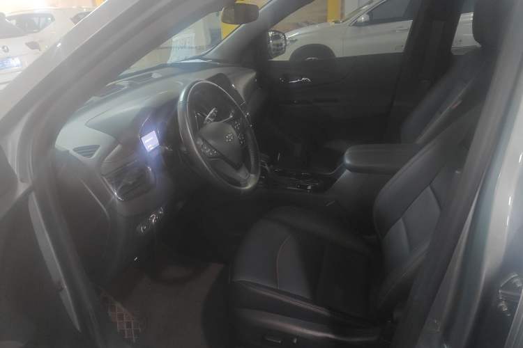 Used Chevrolet Equinox 2023 Mild Hybrid 2.0T RS All-Wheel-Drive Smart Boundary Edition
