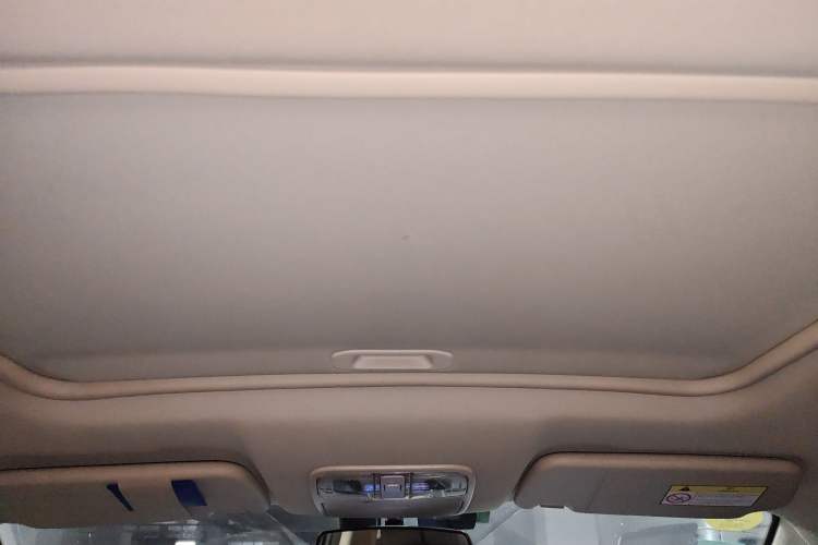 Used Dongfeng Fengon S560 2018 1.8L CVT Prestige Model Headliner
